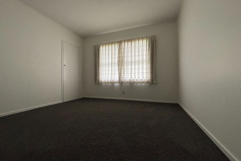 Photo of property in 12 Alderton Place, Opaheke, Papakura, 2113