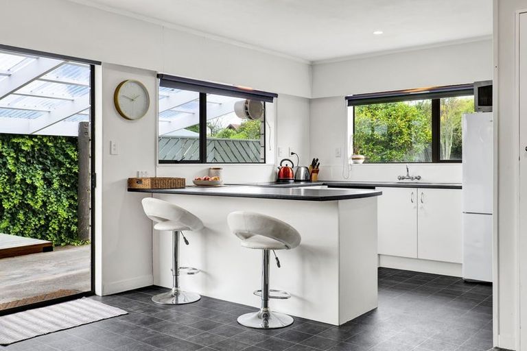 Photo of property in 3 Puriri Street, Inglewood, 4330