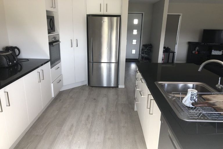 Photo of property in 7 Pae Moana Place, Stanmore Bay, Whangaparaoa, 0932