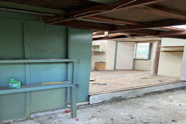Photo of property in 14 Rogers Road, Manurewa, Auckland, 2102