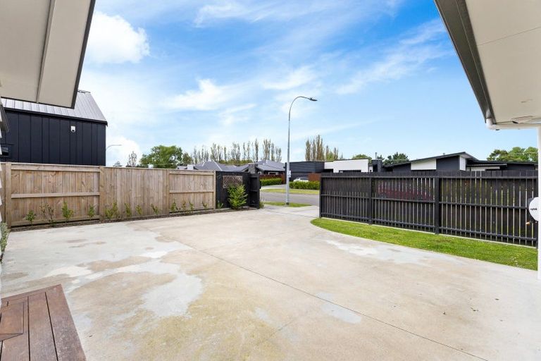 Photo of property in 31 Freedom Drive, Kelvin Grove, Palmerston North, 4414