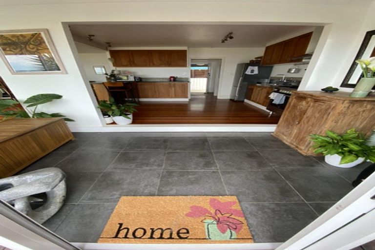 Photo of property in 16 Makorori Beach Road, Makorori, Gisborne, 4073