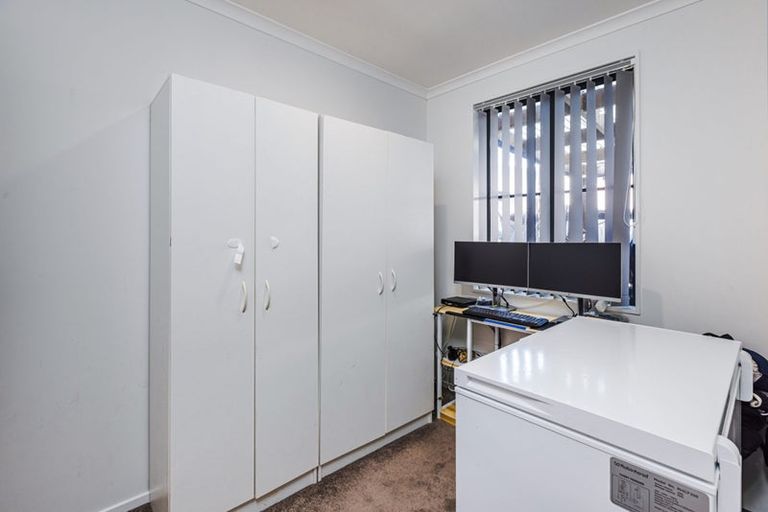 Photo of property in 23 Saddleback Crescent, Papakura, 2110