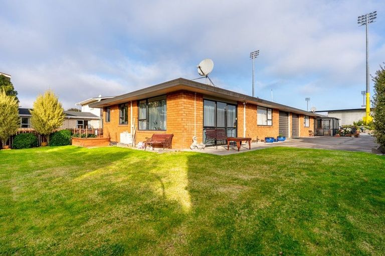 Photo of property in 2/347 Church Street, West End, Timaru, 7910
