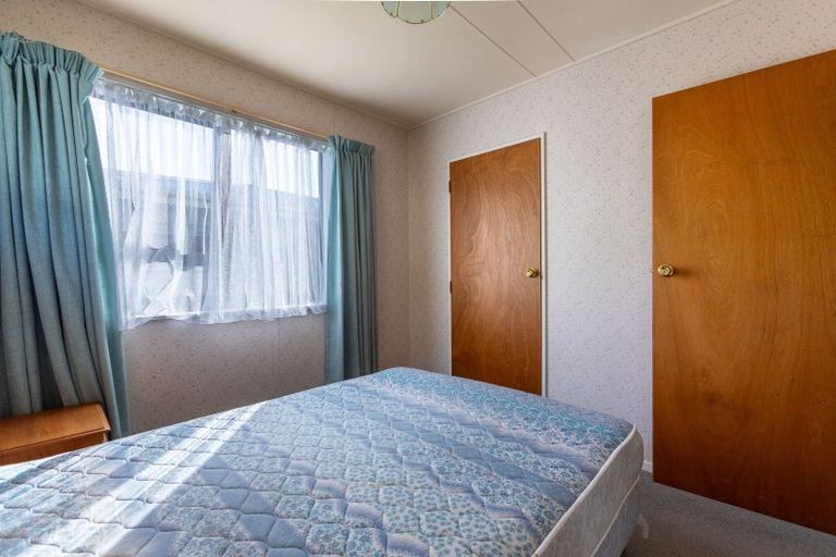 Photo of property in 28b Pollen Street, Woodville, 4920