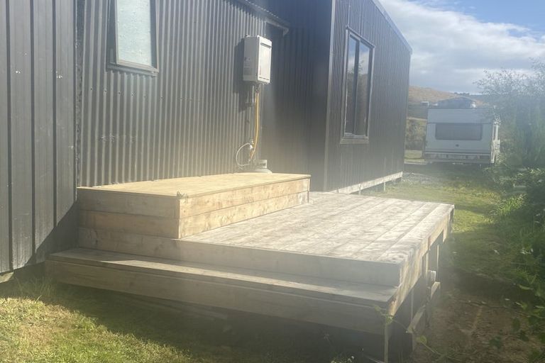 Photo of property in 11 Carrickfergus Street, Waikawa, Tokanui, 9884