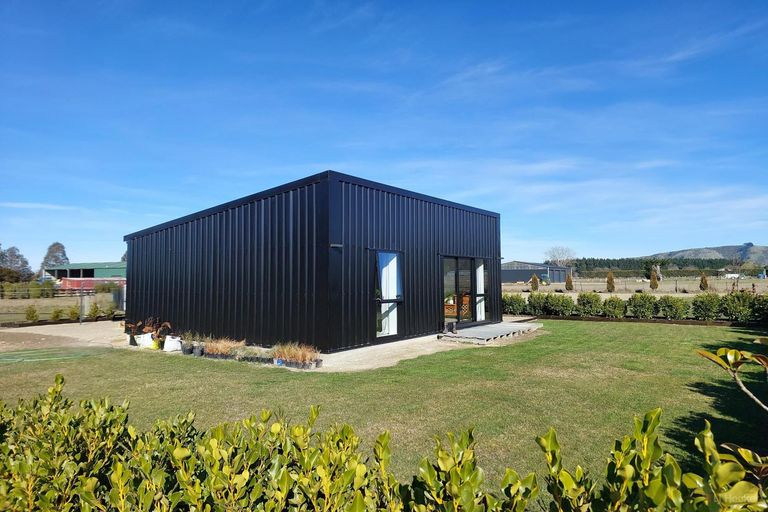 Photo of property in 3/24 Caesars Place, Churton Park, Wellington, 6037