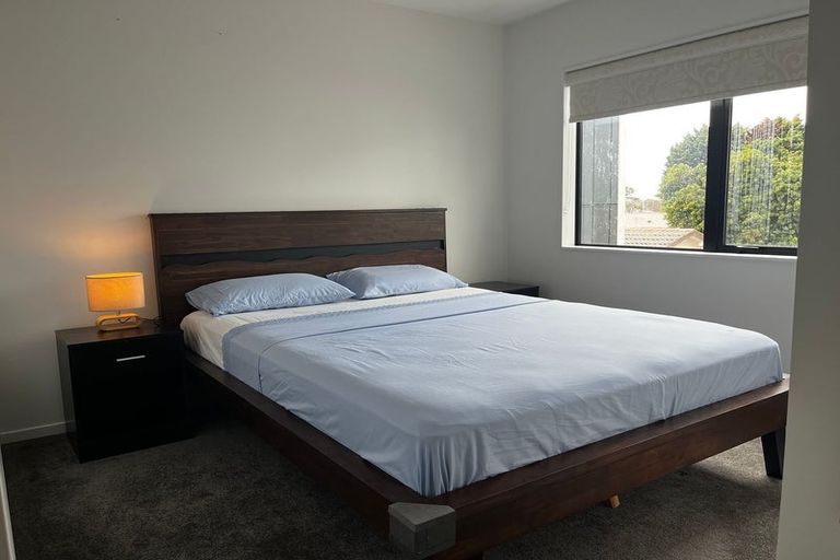 Photo of property in 701 Massey Road, Mangere, Auckland, 2022