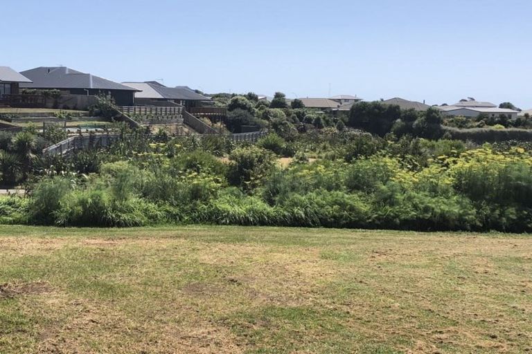Photo of property in 18a Jules Crescent, Bell Block, New Plymouth, 4312