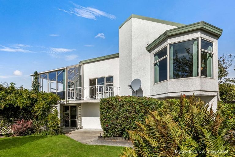 Photo of property in 43 Aotea Crescent, Gore, 9710
