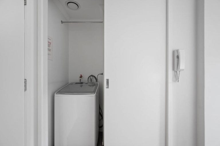 Photo of property in The Rennaissance, 6i/18 Ronwood Avenue, Manukau, Auckland, 2104