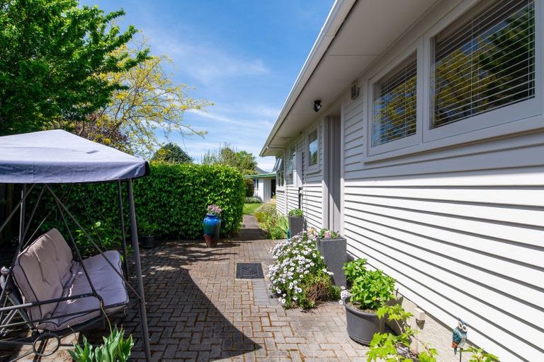 Photo of property in 3 Tawavale Street, Pukehangi, Rotorua, 3015