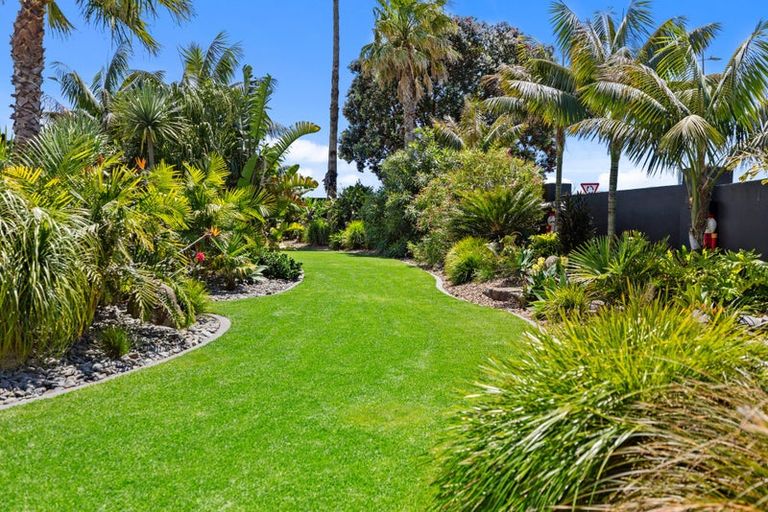 Photo of property in 4a Sandhurst Drive, Papamoa Beach, Papamoa, 3118