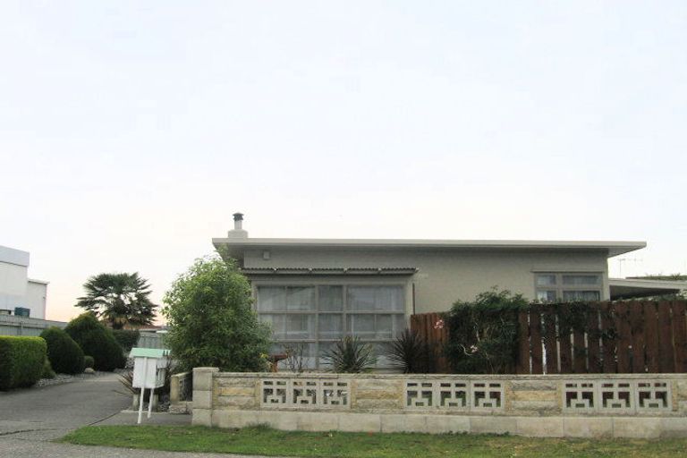 Photo of property in 2/382 Gloucester Street, Taradale, Napier, 4112