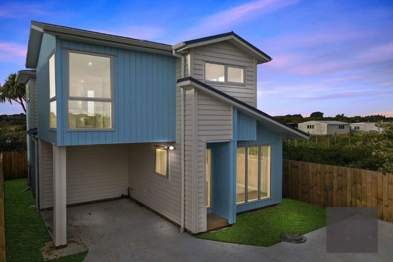 Photo of property in 305f Porchester Road, Takanini, 2112