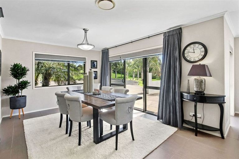 Photo of property in 8 Millbrook Drive, Waiuku, 2683