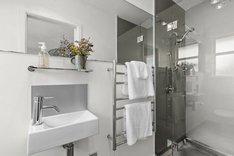 Photo of property in 407 Ikanui Road, Frimley, Hastings, 4120