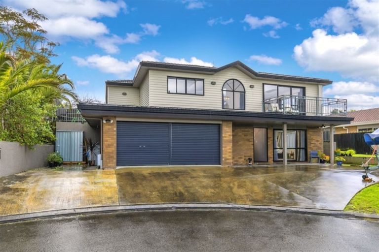 Photo of property in 45 Fleetwood Drive, Henderson, Auckland, 0612