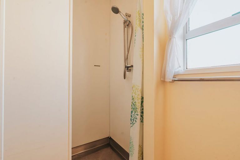 Photo of property in 1/14 Chaucer Street, Milton, 9220
