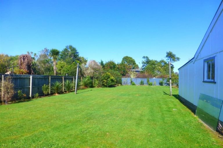 Photo of property in 112 Orowaiti Road, Westport, 7825