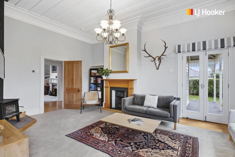 Photo of property in 73 Royal Crescent, Saint Kilda, Dunedin, 9012