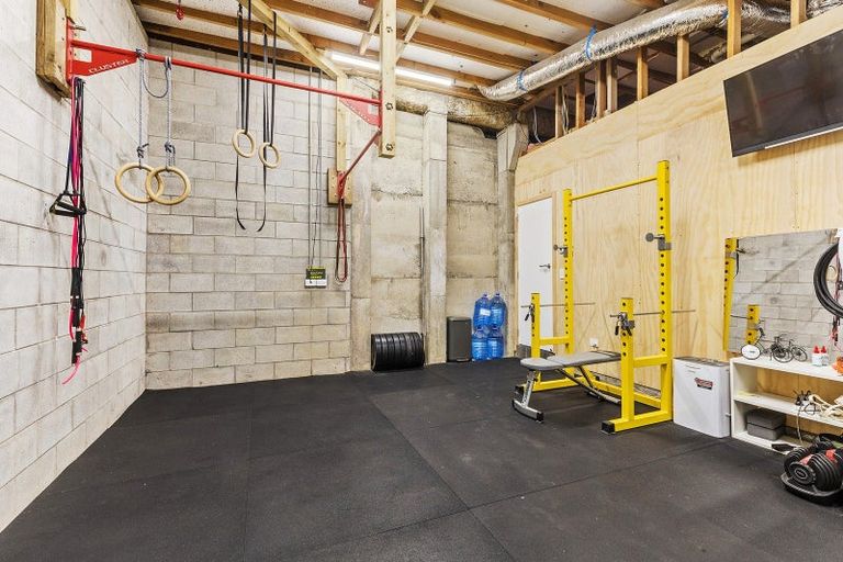 Photo of property in 91 Karepa Street, Brooklyn, Wellington, 6021