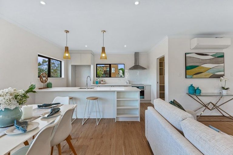 Photo of property in 39 Bristol Freighter Road, Hobsonville, 0616