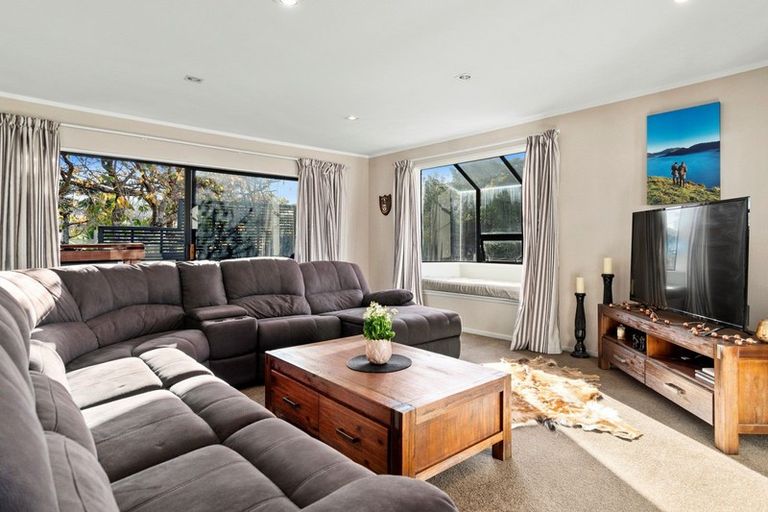 Photo of property in 60 Meander Drive, Welcome Bay, Tauranga, 3112