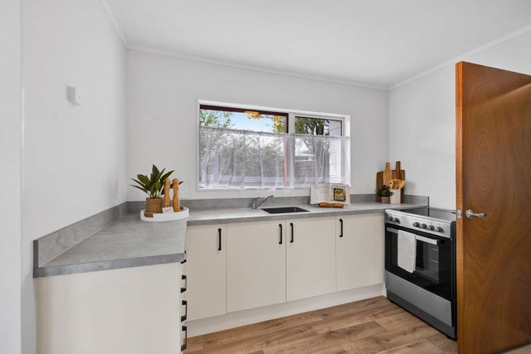 Photo of property in 2/19 Kenmore Street, Westown, New Plymouth, 4310