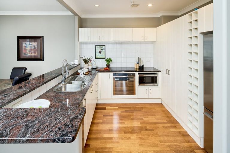 Photo of property in Kelvin House, 8c/16 The Terrace, Wellington Central, Wellington, 6011
