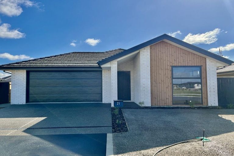 Photo of property in 21 Longore Way, Rolleston, 7614