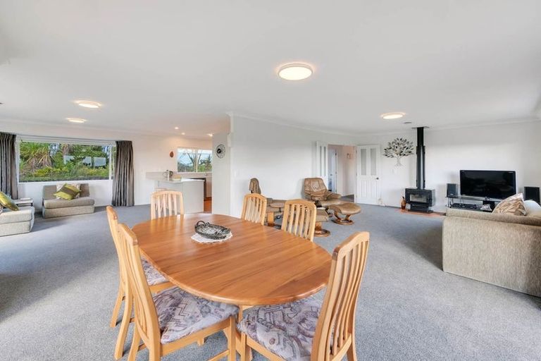 Photo of property in 150 Kennedy Road, Dairy Flat, Albany, 0792