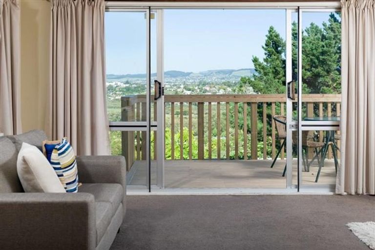 Photo of property in 136 Cambridge Road, Bethlehem, Tauranga, 3110