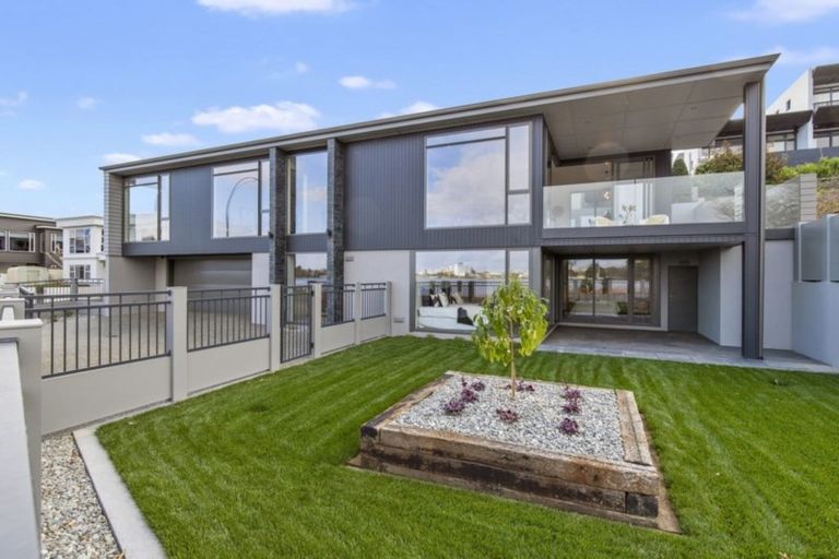 Photo of property in 73a Lake Domain Drive, Frankton, Hamilton, 3204