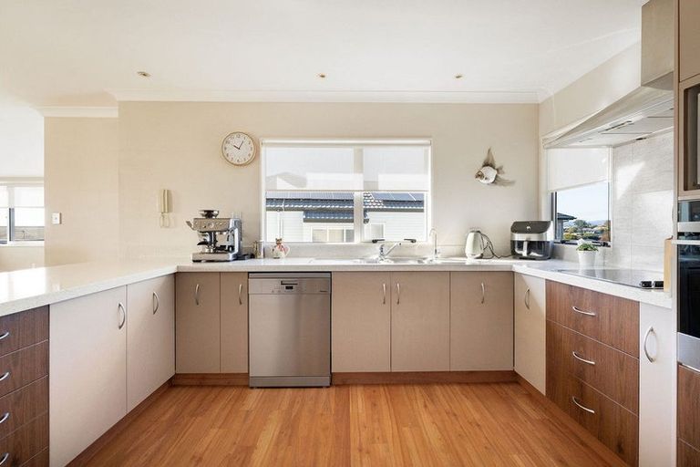 Photo of property in 17 Lemon Grove Avenue, Otumoetai, Tauranga, 3110