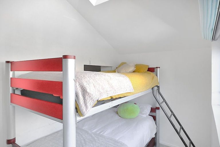 Photo of property in Courtenay Mews Apartments, 13/14 Alpha Street, Te Aro, Wellington, 6011