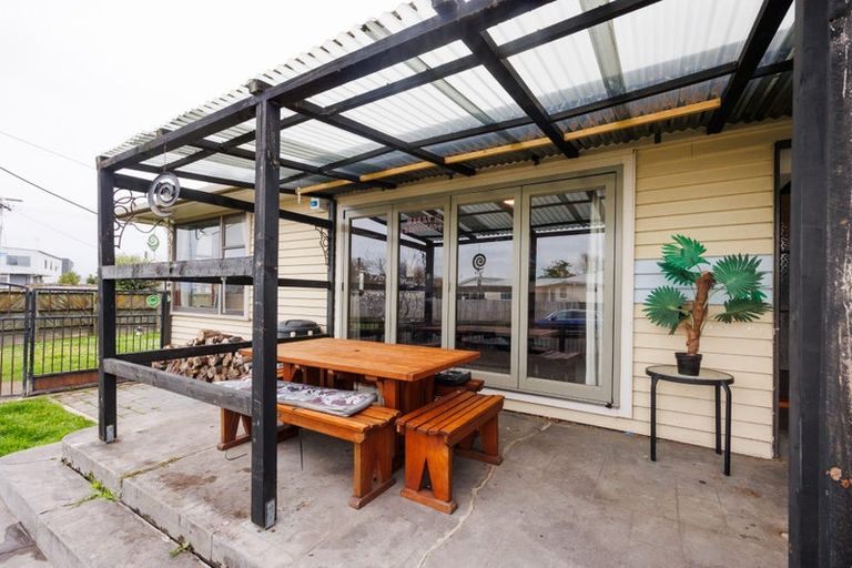 Photo of property in 8 Flint Street, Milson, Palmerston North, 4414