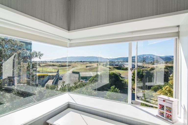 Photo of property in 377 Kapiti Road, Paraparaumu Beach, Paraparaumu, 5032
