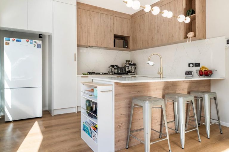 Photo of property in 13f Purata Place, Mangere Bridge, Auckland, 2022