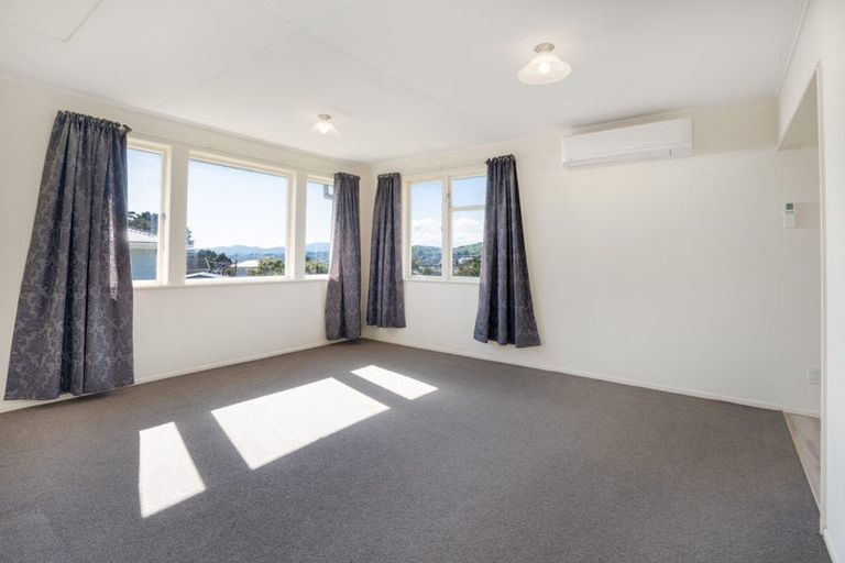 Photo of property in 101 Sievers Grove, Cannons Creek, Porirua, 5024