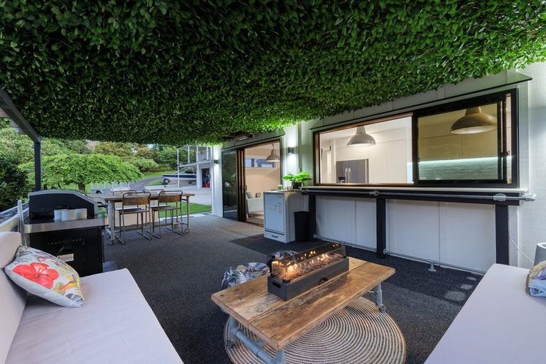 Photo of property in 6 Saville Place, Pyes Pa, Tauranga, 3112