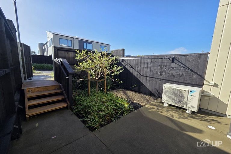 Photo of property in 19 Oranga Drive, Westgate, Auckland, 0614