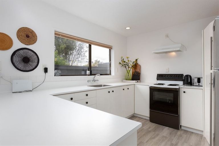 Photo of property in 2/58 Philpotts Road, Mairehau, Christchurch, 8052
