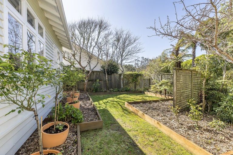 Photo of property in 38 Cashmere Avenue, Khandallah, Wellington, 6035