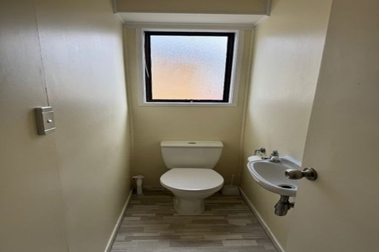 Photo of property in 23 Armada Drive, Ranui, Auckland, 0612