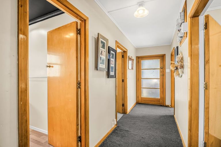 Photo of property in 18 Harlech Street, Oamaru North, Oamaru, 9400
