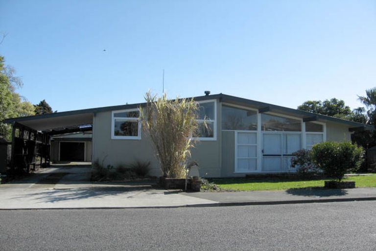 Photo of property in 14 Reading Street, Greytown, 5712