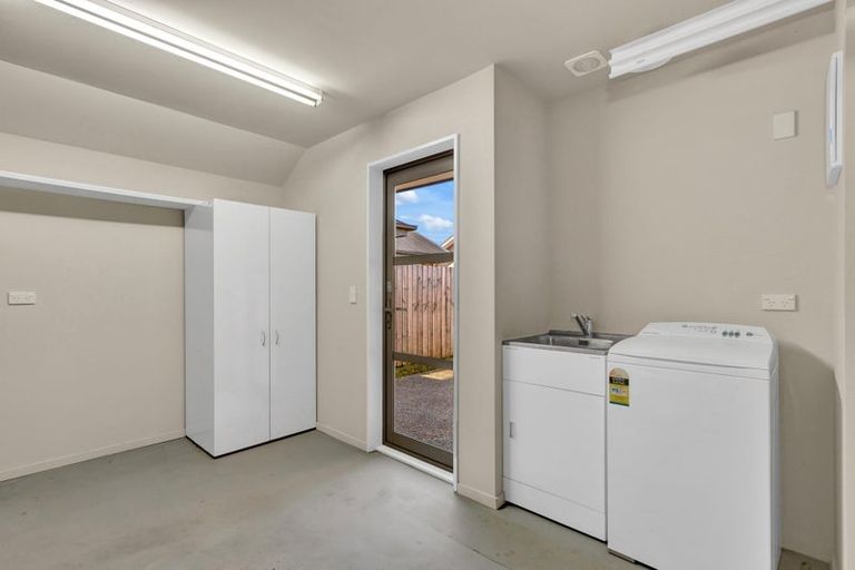 Photo of property in 2/31 Veitches Road, Casebrook, Christchurch, 8051