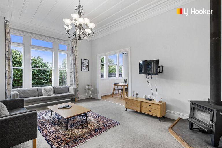 Photo of property in 73 Royal Crescent, Saint Kilda, Dunedin, 9012