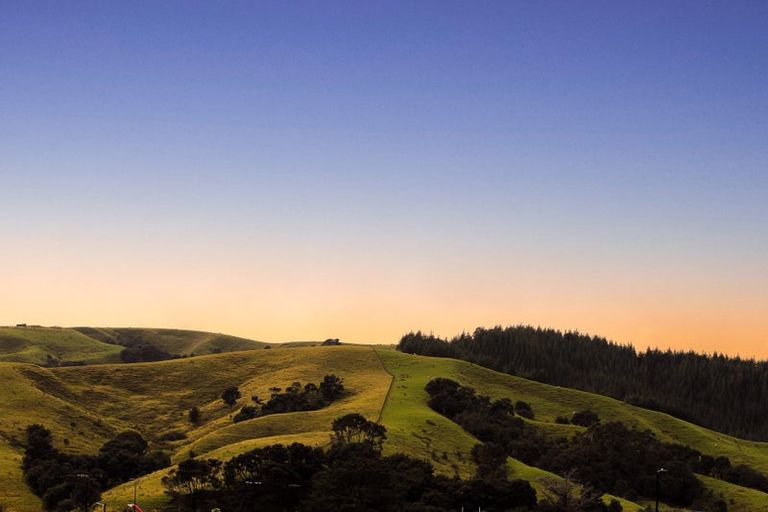 Photo of property in 4 Kanono Way, Helensville, 0800